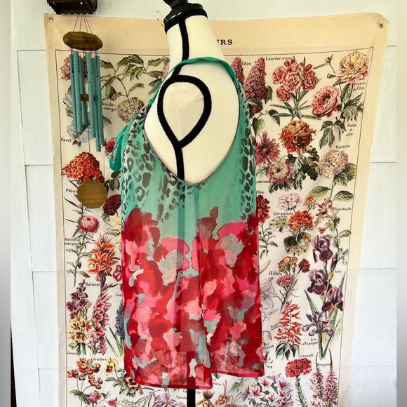 COPY - Apollo  tank size L. Green with red poppy print and a bow. Sheer. Floral - Picture 3 of 6